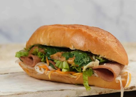 How To Make Vietnamese Banh Mi (Recipe Guide) Vietnamese Bread Recipe, Banh Mi Recipe, Vietnamese Banh Mi, Bun Recipe, Banh Mi, Vietnamese Recipes, Food Guide, How To Cook, Bread Recipes