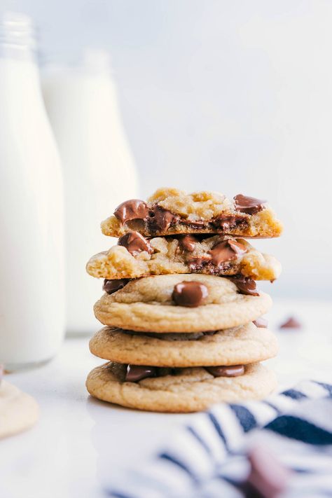 Our favorite chewy chocolate chip cookies are flavorful and sweet with soft interiors and slightly crispy edges. Plus these cookies are easy to make -- you'll only need one bowl and a spoon -- no hand or stand mixer required! Cookie Recipes Decorating, Chelsea's Messy Apron, Frozen Cookies, Big Cookie, Cookie Spread, Chewy Chocolate Chip, Chewy Chocolate Chip Cookies, Chewy Cookie, Wooden Spoon