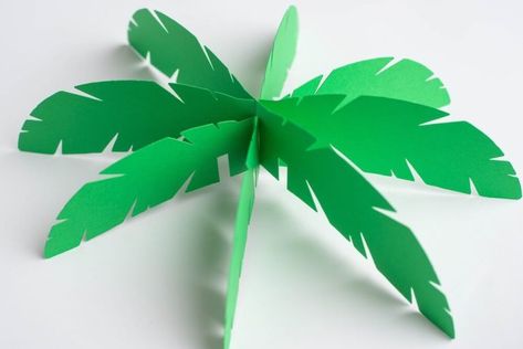 Luau Palm Tree Centerpiece | Hawaii Decorations | Hawaii Travel with Kids Diy Palm Tree Leaves, Palm Trees Diy, Palm Tree Template, Diy Palm Tree, 3d Palm Tree, Luau Centerpieces, Hawaiian Decorations, Hawaii Decorations, Paper Palm Tree