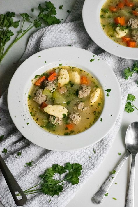 Soup with dumplings and meatballs in a bowl. Bake Savory, Danish Meatballs, Dumpling Soup Recipe, Meat Dumplings, Dumpling Soup, Dumpling Dough, Potato Dumplings, Dumplings For Soup, Meatball Soup