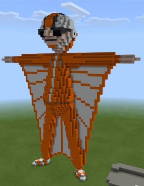 Weird Things To Build In Minecraft, Minecraft Gnome Statue, Cursed Minecraft Builds, Minecraft Guard Statue, Minecraft Insane Builds, Disney Minecraft Ideas, Minecraft Funny Builds, Silly Minecraft Builds, Weird Minecraft Builds