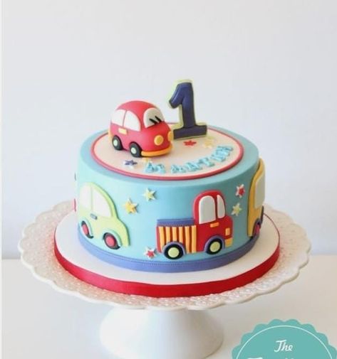 Cake Birthday Boy, Birthday Cake Kids Boys, Cars Theme Cake, 1st Bday Cake, Themes Party, Boys 1st Birthday Cake, Baby Boy Birthday Cake, Cars Birthday Cake, Baby First Birthday Cake