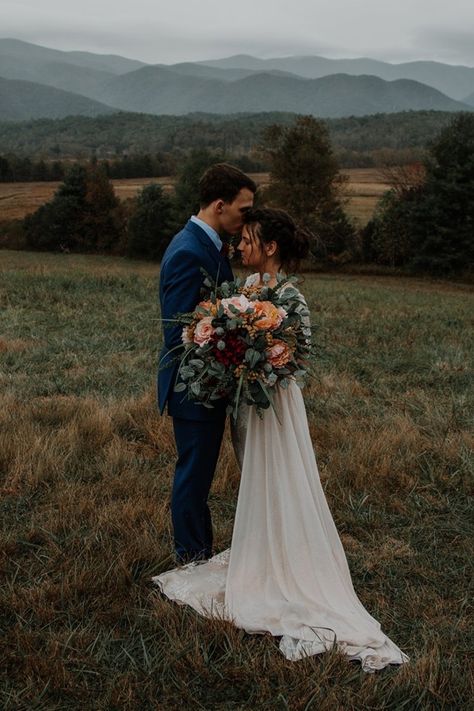 Cades Cove Wedding Photos, Cades Cove Tennessee Wedding, Cades Cove Wedding, Cades Cove Photography, Smoky Mountains Photography, Smokie Mountains, Gatlinburg Wedding, Tennessee Elopement, Mountain Wedding Dress