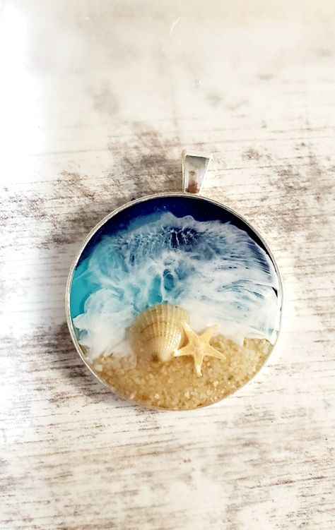 Ocean Pendant, Japan Crafts, Epoxy Resin Art, Beach Art, Resin Jewelry, Resin Art, Epoxy Resin, Flask, Japan