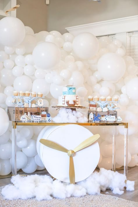 Aviator First Birthday Party, Airplane Shower Theme, Aviation Gender Reveal, Precious Cargo Baby Shower Theme, Airplane Baby Shower Centerpieces, Airplane Balloon Garland, Aviation Party Ideas, Baby Boy Airplane Shower Ideas, Airplane Gender Reveal Ideas