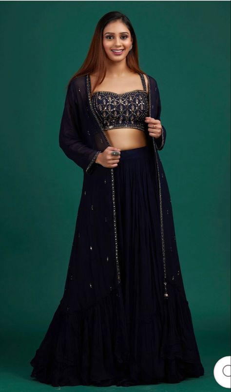 Black Long Skirt Outfit Indian, Black Shrug Outfit Ideas, Black Plazo With Top, Plazo With Top, Black Plazo, Long Skirt Outfits Indian, Black Long Skirt Outfit, Lehenga Black, Plazo Pant