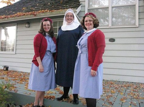 Call the Midwife costumes! Brilliant! Quick And Easy Costumes, Clever Costumes, Fall Back To School, School Halloween, Call The Midwife, Autumn Love, Easy Costumes, Halloween Time, Movie Costumes