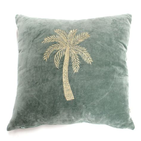 a la - Green Palm Tree Velvet Cushion - Green Lavender Room, Gold Velvet, We Fall In Love, Pillows And Throws, Cushion Filling, Velvet Cushions, Cotton Velvet, Interior Design Tips, Green Velvet