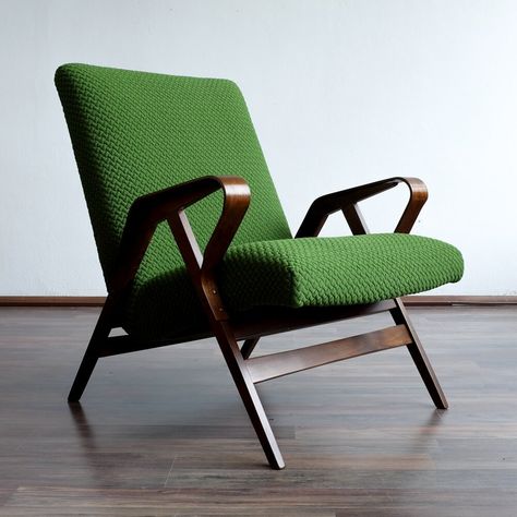 Poltrona Design, Retro Armchair, 1960s Furniture, Furniture Design Chair, Design Chair, Green Furniture, Retro Interior, Tambourine, Furniture Hacks