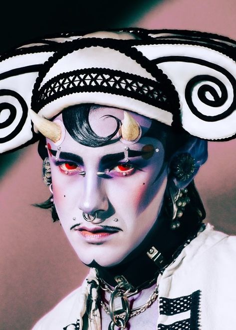 How the rat king influenced Jenkin van Zyl’s latest exhibition | Dazed Jenkin Van Zyl, Rat Make Up, Drag King Aesthetic, Drag King Makeup Ideas, Devil Make Up, Drag Clown, Distorted Mirror, Drag King Makeup, The Rat King