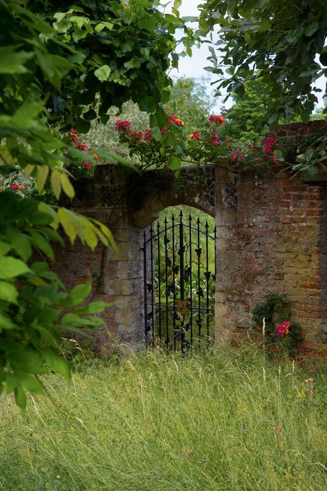 Old Garden, Paint Metal, Maintenance Checklist, Eve Lom, Metal Railings, Real Homes, Walled Garden, English Cottage Garden, Rock Garden Landscaping