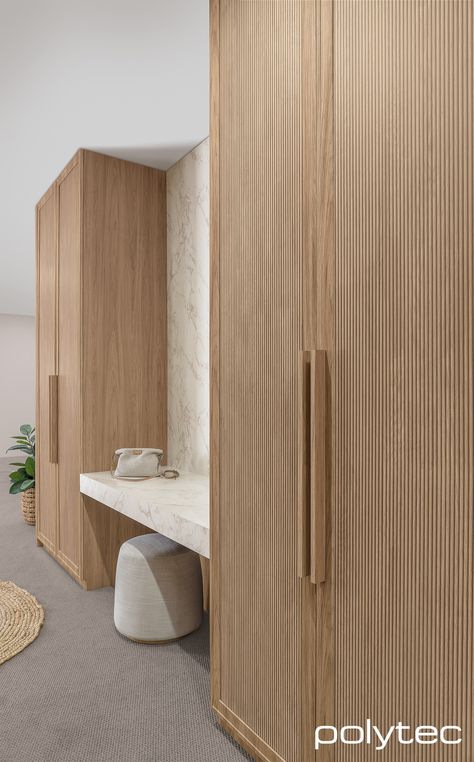 Earthy Ensuite, Bedroom With Cupboards, Oak Closet Doors, Bedroom Cupboard Designs Colour, Organization Cupboard, Cupboard Storage Ideas, Wardrobe With Dressing, Wardrobe Internal, Wardrobe Shutter Design