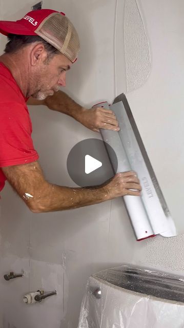 Paul Peck on Instagram: "Skim Coating Tips YOU NEED TO KNOW! #skimcoat #tips #paintroller #ugly #walls #ceiling #skimming #drywallrepair #mudding #usg #allpurpose #plus3 #jointcompound #level5tools #drywalltools #satisfying #asmr #drywall #homerepairs #youcandoit #diyhomeprojects #diy #beginner #paulpeck #paulpeckdrywall #drywalltube" Dry Wall Ceiling Design, Skim Coating Walls Diy, Skim Coating Walls, Skim Coating, Drywall Texture, Drywall Finishing, Drywall Tape, Drywall Mud, Drywall Tools