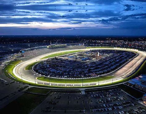 Nascar Race Tracks, Race Car Track, Truck Racing, Race Car Driving, Indy Car Racing, Race Tracks, Daytona International Speedway, Private Plane, Nascar Race