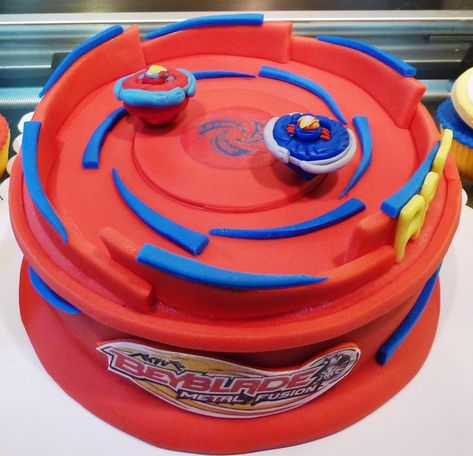 Beyblade Cake, Beyblade Birthday Party, Gateau Harry Potter, Beyblade Birthday, 10th Birthday Parties, Boy Birthday Cake, Birthday Party Cake, Birthday Cake Kids, Boy Birthday Parties