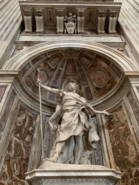 Roman Buildings, Buildings Aesthetic, Roman Statue, Building Aesthetic, St Peters Basilica, St Peters, Roman Sculpture, Greek Statue, Statue