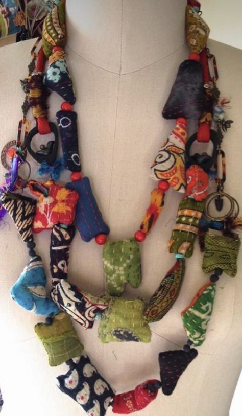 Bohemian Crafts, Fiber Art Jewelry, Textile Necklace, Fiber Jewelry, Fabric Necklace, Assemblage Jewelry, Fabric Accessories, Textile Jewelry, Paper Jewelry