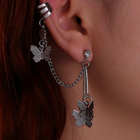 Beautiful Earrings Unique, Ear Chain Piercing, Wishlist Accessories, Earcuffs Earrings, Ušný Piercing, Double Stud Earrings, Earring Cuff Chain, Crawler Earrings, Double Stud