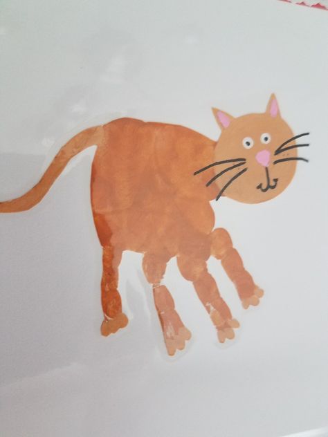 Cat Handprint Art, Dog Handprint Art, C Is For Cat Craft, Cat Craft For Toddlers, Handprint Cat, Cat Handprint Craft, Cat Crafts For Toddlers, Farm Theme Crafts, Hand Print Animals