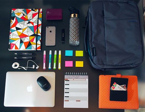 How to Create a Portable Office | Keep Calm Get Organised Mobile Office Organization, Portable Home Office, Mobile Office Ideas, Portable Office Ideas, Office In A Bag, Time Block Planner, Man Cave Home Office, Block Planner, Nomad Living