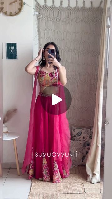 Mehendi Sharara Outfits, Pink Indo Western Dresses, One Piece Dress Design Western, Pink Outfit For Haldi, Satin Indian Outfit, Haldi Look For Bridesmaid, Pink Haldi Outfit, Mehendi Outfits For Bridesmaid, Bridesmaid Outfits Indian