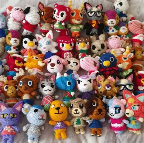 Crochet Animal Crossing Villager, Crochet Patterns Animal Crossing, Acnh Plushies, Acnh Crochet Patterns, Animal Crossing Plushies, Acnh Crafts, Acnh Crochet, Animal Crossing Amigurumi, Animal Crossing Crochet