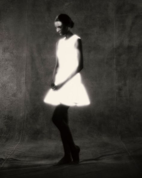 ALAÏA on Instagram: “ALAÏA ARCHETYPES PAOLO ROVERSI, JUNE 2021 #Alaïa #paoloroversi” Paolo Roversi, Ways Of Seeing, Dyed Hair, Human Silhouette, Photo And Video, Instagram Photos, Instagram Photo, Photographer, On Instagram