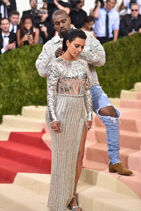 Kim Kadarshian, Kanye West And Kim, Kim Kardashian Kanye West, Met Gala Dresses, Kim Kardashian Outfits, Kim And Kanye, Kardashian Outfit, Kim Kardashian And Kanye, Kim Kardashian West