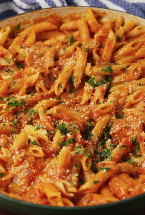 5-cheese-marinara Pasta Marinara, Marinara Recipe, Pasta Italiana, Pasta Sides, Italian Pasta Dishes, Italian Pasta Recipes, Easy Italian, Healthy Pasta Recipes, Andouille