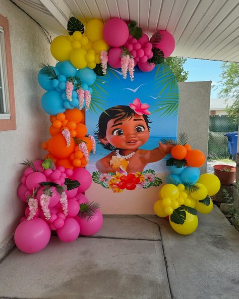 July first event successful 🐔 #partydecorations #saltlakevitypartydecor #moanaparty #moanabirthdayparty🌺🌊🎉 #moanabirthpartyutah Moana Decorations Party, Moana Themed Birthday Party Decorations, Moana Birthday Party Ideas Decoration, Moana Birthday Theme, Moana 1st Birthday, Moana First Birthday Party, Moana Decor, Baby Moana Birthday Party, Moana Themed Birthday Party