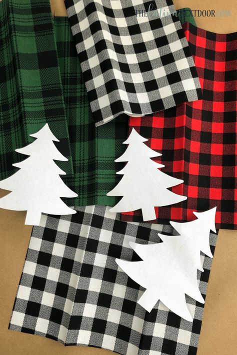 DIY Buffalo Check Christmas Tree Shirt - The Latina Next Door Christmas Tree Shirt Ideas Diy, Buffalo Check Christmas Tree Ideas, Buffalo Check Black Tree, Buffalo Plaid Cricut Projects, Bufffalo Plaid Christmas Tree, Buffalo Plaid Htv Ideas, Buffalo Check Christmas Tree, Buffalo Check Christmas Decor, Diy Christmas Shirts