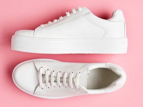 White Sneakers For Dresses, Popular White Sneakers For Women, White Casual Platform Sneakers, White Leather Sneakers Woman, White Sneakers With Dress, Cute Platform Sneakers, Womens White Sneakers, Platform Sneakers Outfit, Sneakers For Summer