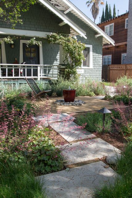 California Front Yard Landscaping Ideas, Cozy Outdoor Seating, Craftsman Landscaping, Entry Garden, Front Yard Patio, Low Water Gardening, Craftsman Cottage, Small Front Yard, California Native Plants