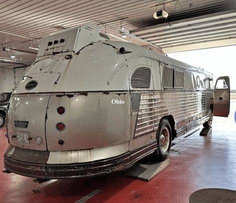 Old Buses For Sale, Vintage Motorhome For Sale, Old Campers For Sale, Tour Buses For Sale, Busses For Sale, Converted Bus For Sale, Gmc Motorhome For Sale, School Bus For Sale, Bus Conversion For Sale