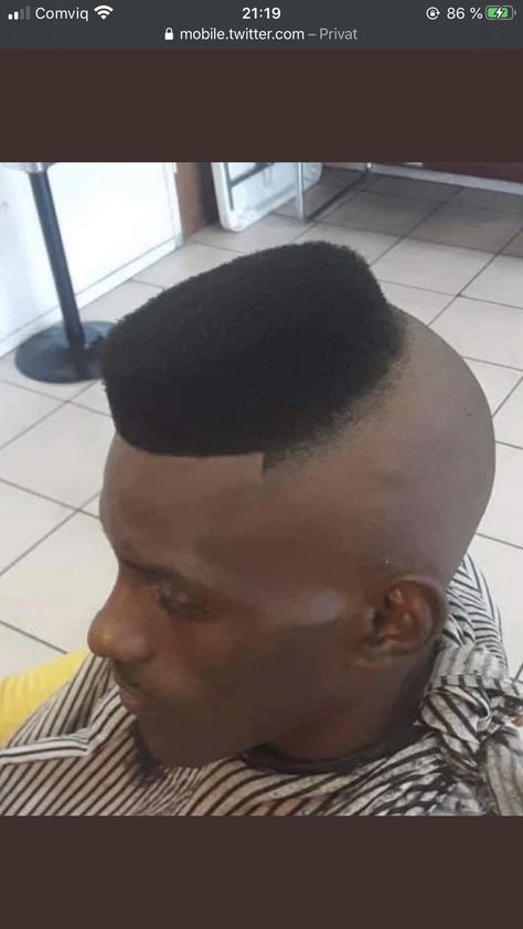 Nice flat top bro Haircut Back Design, Short Haircuts For Men With Thick Hair, Pushed Back Hair Men, Messed Up Haircut, Black Male Haircuts, High Taper Fade Haircut, Black Fade Haircut, Black Hair Fade, Temp Fade