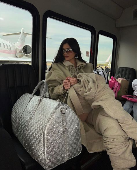 1.5.22 Kylie Jenner Bags, Big Latto, Kylie Baby, Kylie Jenner Look, Kristen Jenner, Kardashian Outfit, Kylie J, Kylie Jenner Outfits, Kylie Kristen Jenner