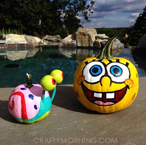 Spongebob Pumpkin, Creative Pumpkin Painting, Creative Pumpkin Decorating, No Carve Pumpkin Decorating, Pumpkin Decorating Contest, Creative Pumpkin Carving, Pumpkin Contest, Pumpkin Painting Ideas, Halloween Pumpkin Designs