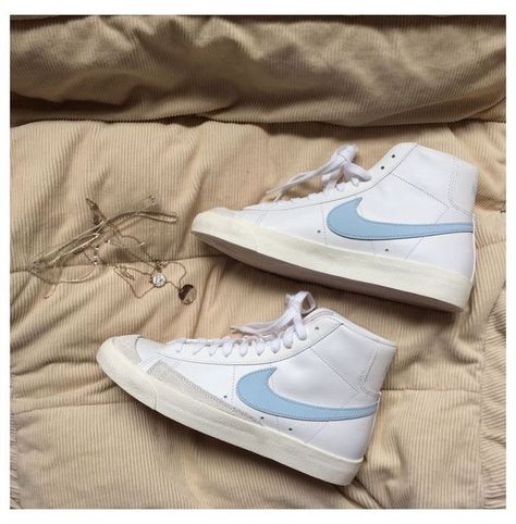 1714726c817af50457d810aae9d27a2edesc36451143ri Nike Mid 77, Tennis Nike, Nike Blazers Outfit, Sneaker Outfits, Sneaker Trend, Dr Shoes, All Nike Shoes, Nike Blazer Mid 77, Tenis Nike