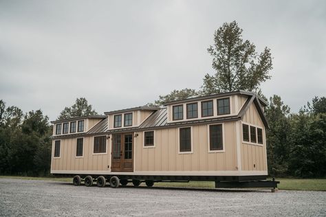 Tiny House On Wheels Floor Plans, Tiny House For Big Family, Xl Tiny House, Tiny Homes Interior, Big Tiny House, Timbercraft Tiny Homes, Tiny Home Plans, House Community, Tiny House Big Living