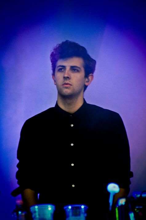 jamie xx, also known as jamie smith, the xx Jamie Smith, Male Aesthetic, Diego Rivera, Photographs Of People, My Favorites, Oh My, Eye Candy, Candy, Concert