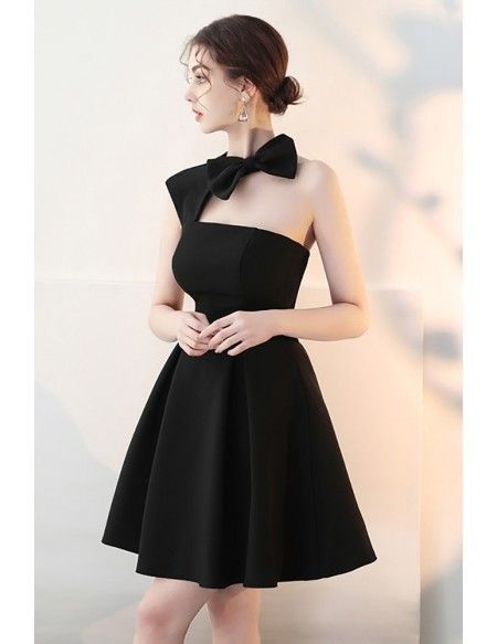 [AffiliateLink] Fit And Flare Little Black Homecoming Dress With Cute Bow #Htx86087 - Gemgrace.Com #homecomingdressesblackwomen Homecoming Dresses Black Women, Black Flare Dress, Dress Outfits Party, Classy Short Dresses, Cute Formal Dresses, Dresses Black Women, Concert Dresses, Desi Wedding Dresses, Black Homecoming Dress