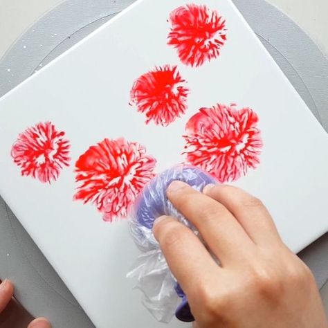 How To Paint Poppies Step By Step Acrylic, Red Poppies Painting Watercolor Flowers, Drawing On Red Paper, Easy Poppy Craft, Poppy Painting Easy, Poppy Crafts For Kids Simple, Poppy Art Remembrance Day, How To Paint Poppies, Poppy Art For Kids