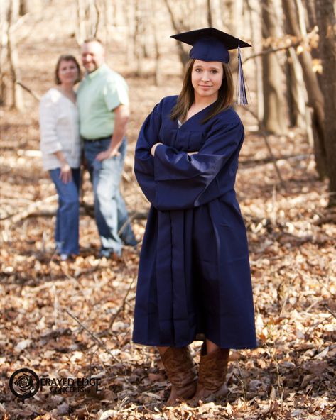 Senior Portraits (High School) Graduation Board, Senior Board, High School Graduation Pictures, Senior Year Pictures, Graduation 2025, Graduation Pic Ideas, Senior Photos Boys, College Graduation Pictures Poses, College Graduation Photos