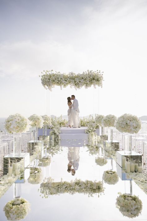 Mirrored Wedding Aisle, Mirrored Aisle, Outside Wedding Ceremonies, Floral Canopy, Thrifty Wedding, Maldives Wedding, Wedding Walkway, Acrylic Arch, Beach Wedding Aisles