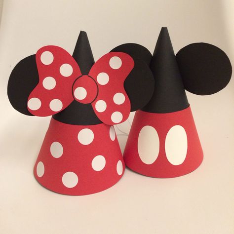 DIY Mickey  Minnie Mouse Party Hats for twins' 2nd birthday! Mickey Mouse Hat Diy, Mickey Minnie Party, Minnie Mouse Crafts, Minnie Mouse Diy, Γενέθλια Mickey Mouse, Mickey Mouse Crafts, Mickey Mouse Birthday Decorations, Mickey First Birthday, Mickey Mouse Themed Birthday Party