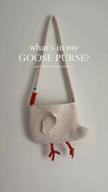 Goose Purse, Purse Pattern, Embroidery Bags, The Genius, October 27, Purse, Queen, Embroidery, Sewing