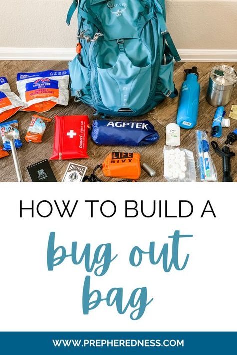 What in the heck is a bug out bag? At least that’s what I remember thinking the first time I saw the term. In simplest terms, a bug out bag is a bag that holds supplies you might want in an emergency situation. Learn how to create a bag with all the emergency essentials. Preparedness Plan, Emergency Go Bag, Emergency Preparedness Plan, Mom Purses, Emergency Preparedness Food, Emergency Essentials, Emergency Prepardness, Emergency Preparedness Kit, Survival Bag