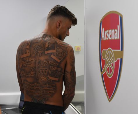 Ben White Tattoo, Ben White Arsenal, Arsenal Tattoo, Ben White, Graffiti Drawings, Theo Walcott, Easy Graffiti, Easy Graffiti Drawings, Hector Bellerin