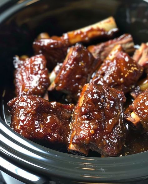 Boneless Ribs Crockpot, Meat Crockpot, Buttery Cornbread, Hawaiian Pork, Slow Cooker Kitchen, Slow Cooker Bbq Ribs, Homemade Potato Salads, Crock Pot Dishes, Boneless Ribs