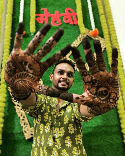 Intricate mehendi designs Mehndi Boy Photo, Mehandi Designs Boys, Boy Mehndi Poses, Groom Mehendi Photoshoot, Groom Mehndi Poses, Groom Mehendi Poses, Groom Mehandi Poses, Mehndi Shoot Wedding Photography, Mehndi Boys